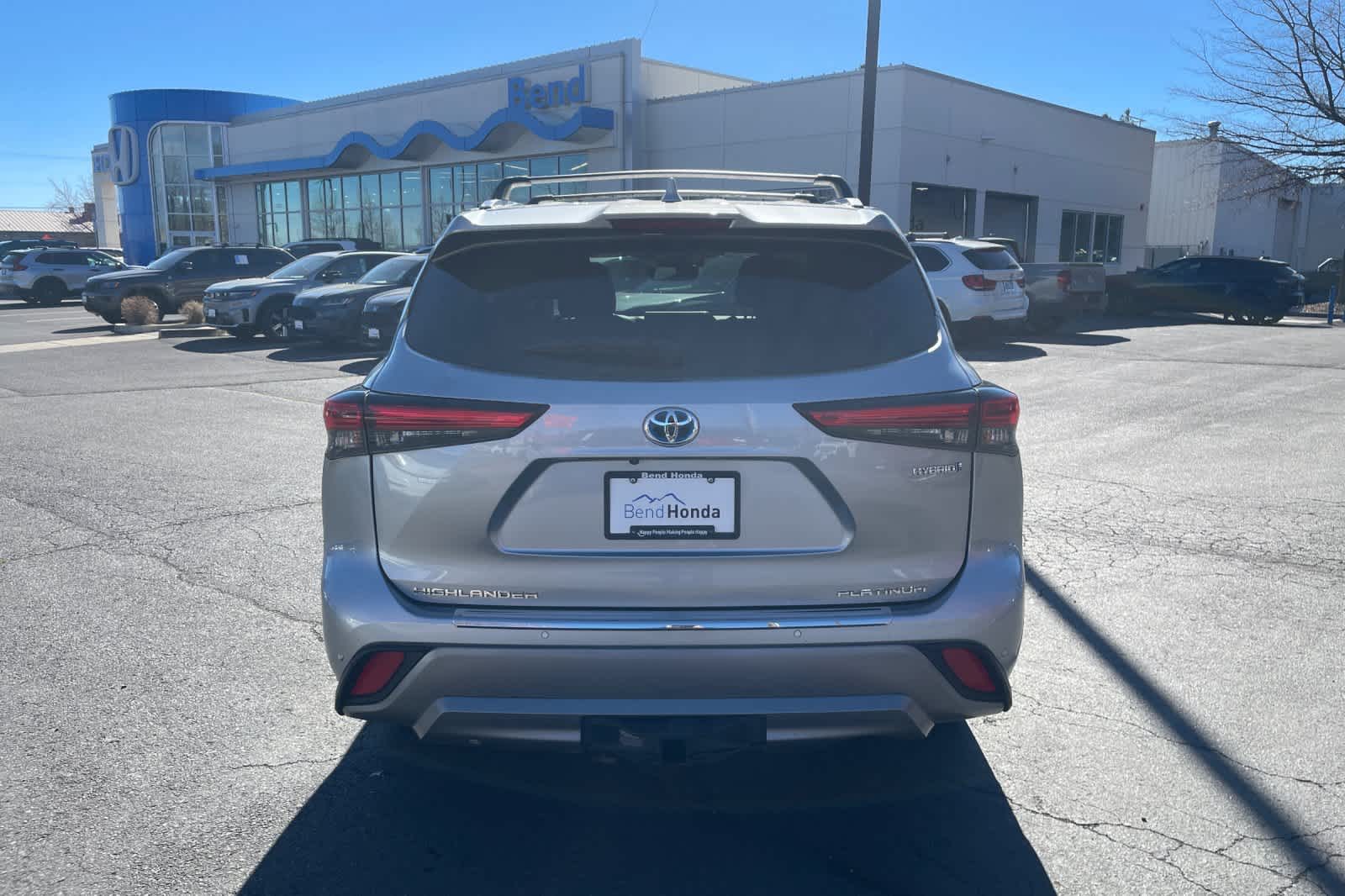 Thumbnail: 2023 Toyota Highlander - 4