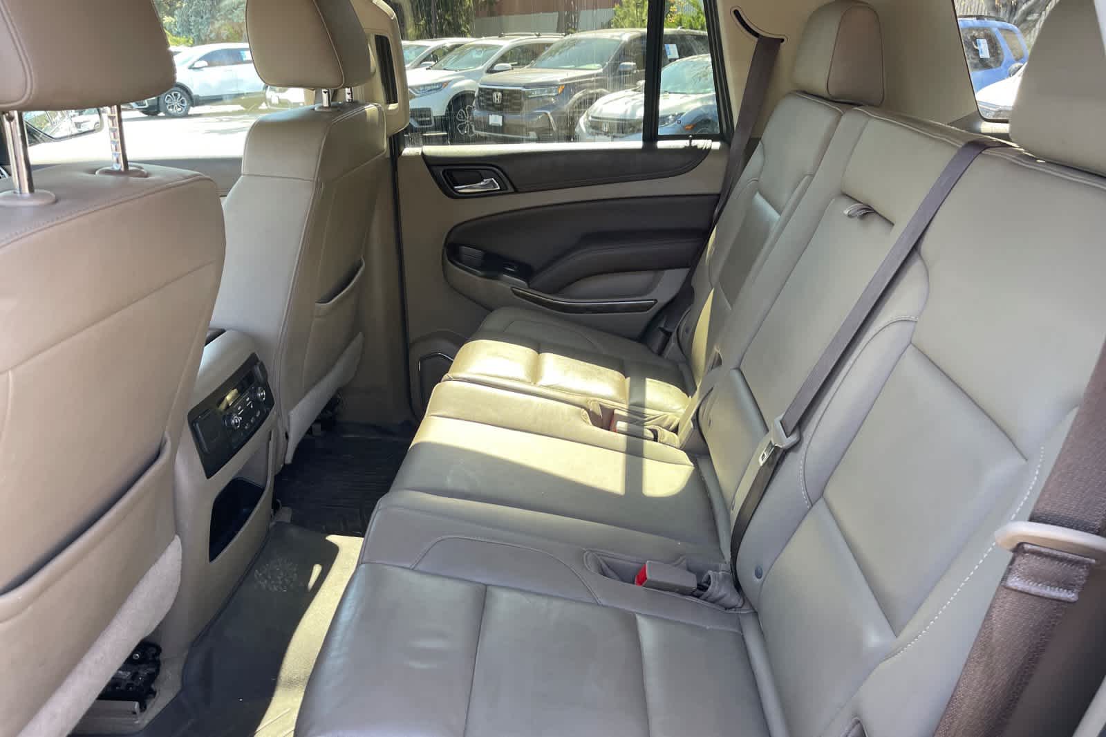 Thumbnail: 2017 Chevrolet Tahoe - 10