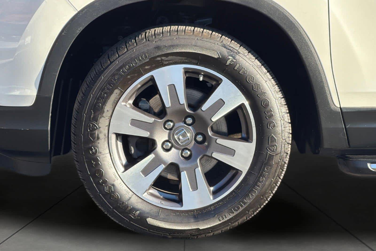 Thumbnail: 2017 Honda Ridgeline - 10