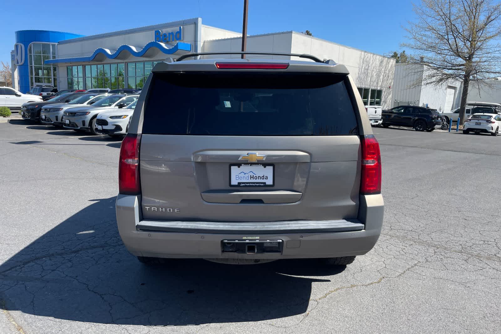 Thumbnail: 2017 Chevrolet Tahoe - 4