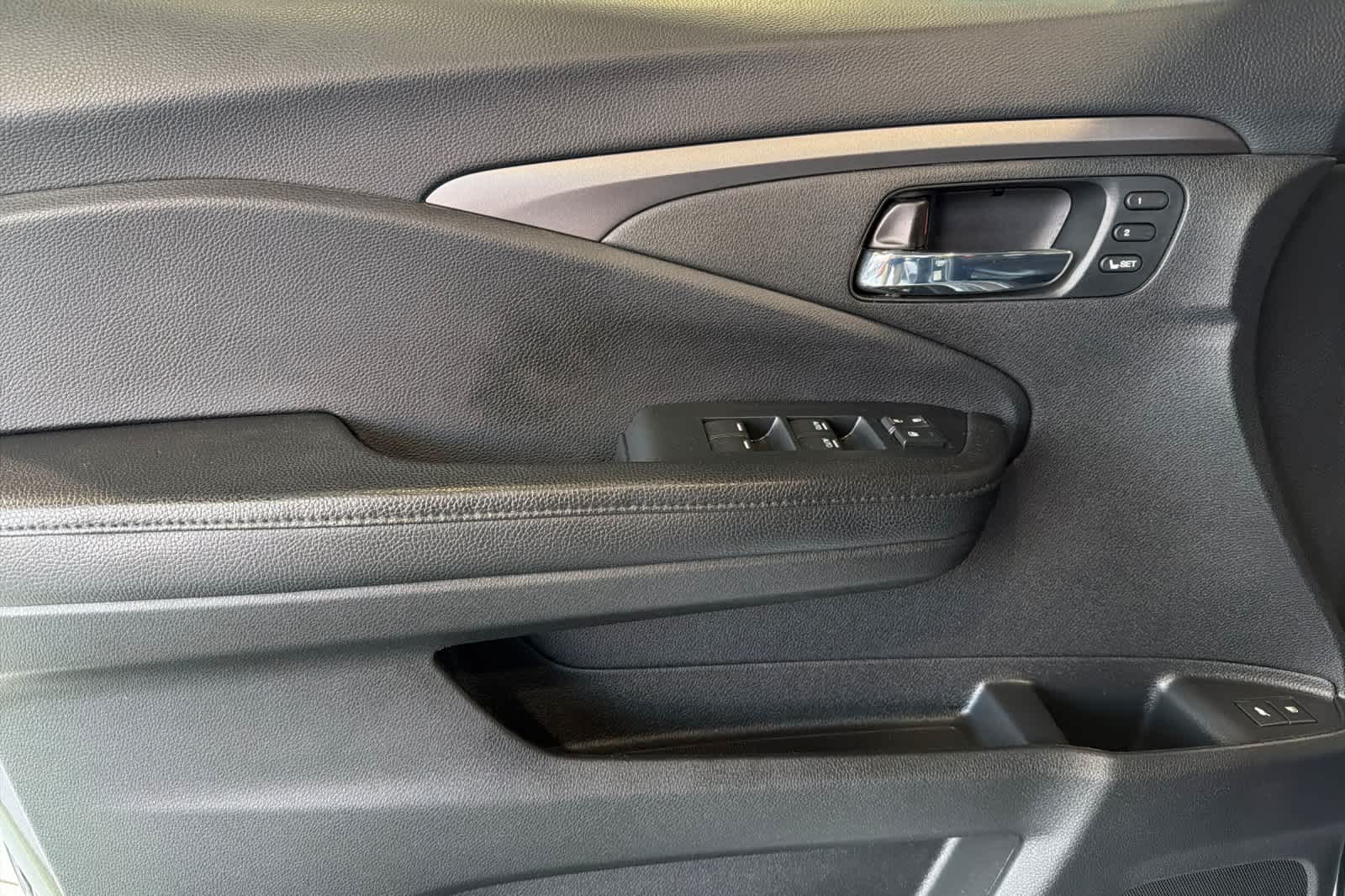 Thumbnail: 2022 Honda Pilot - 14