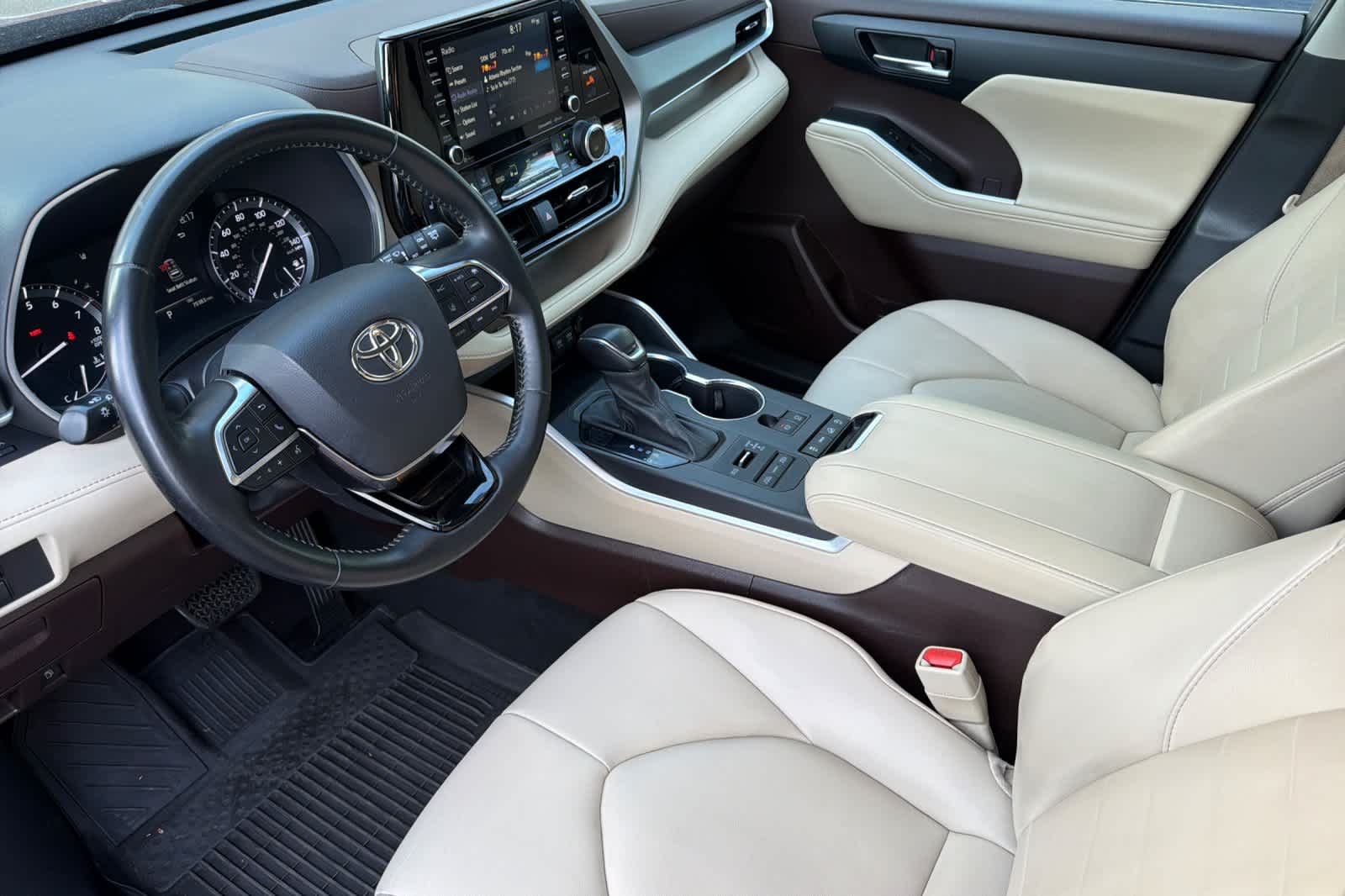 Thumbnail: 2021 Toyota Highlander - 12
