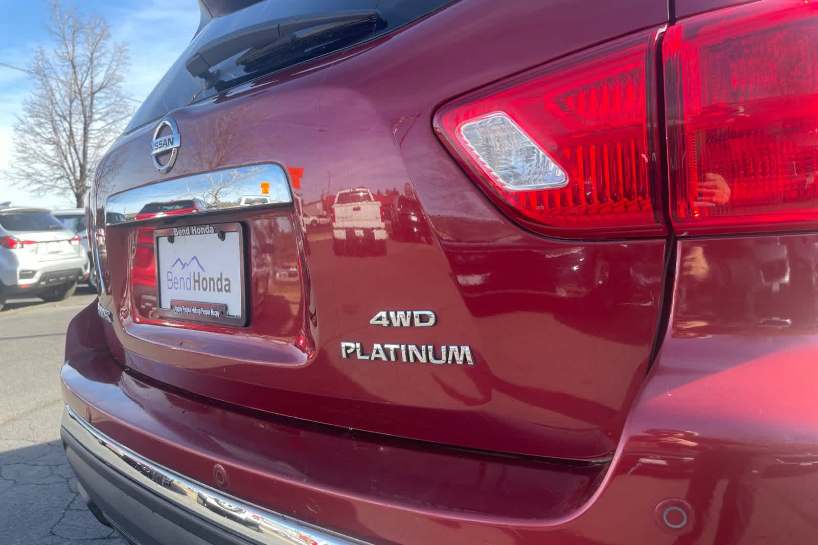 Thumbnail: 2017 Nissan Pathfinder - 12