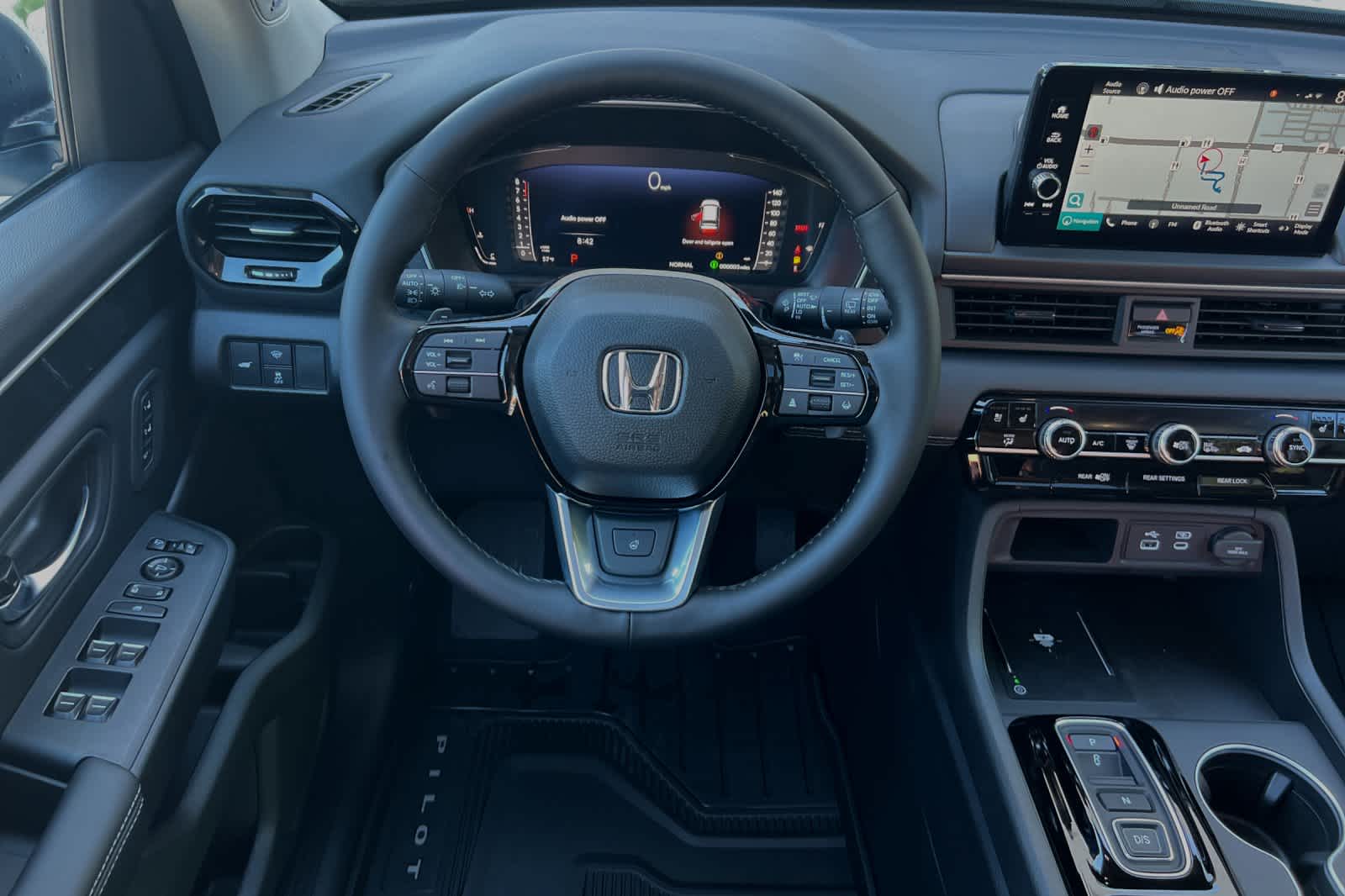 Thumbnail: 2025 Honda Pilot - 16