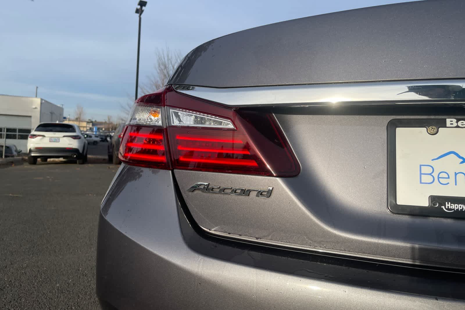 Thumbnail: 2016 Honda Accord - 12