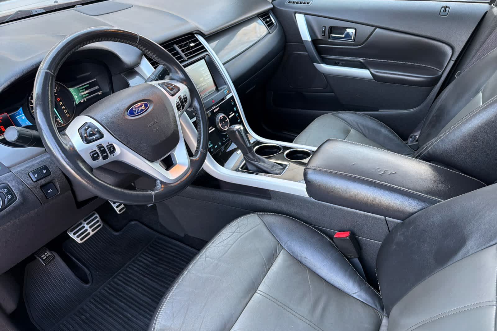 Thumbnail: 2013 Ford Edge - 13