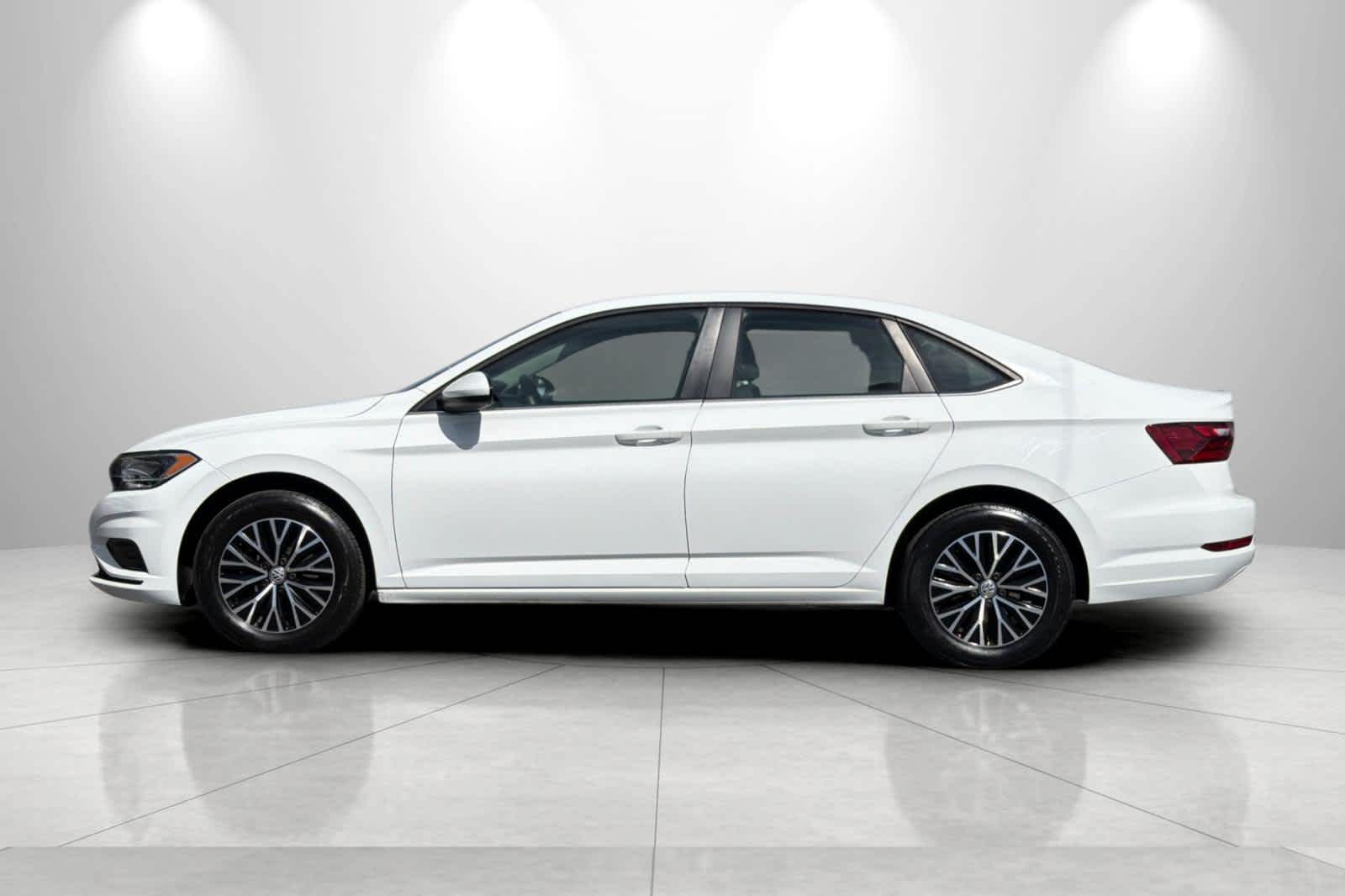 Thumbnail: 2021 Volkswagen Jetta - 5