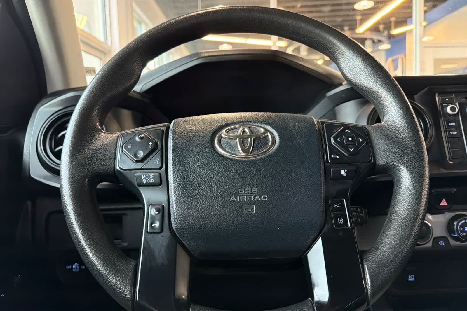 Thumbnail: 2019 Toyota Tacoma - 23