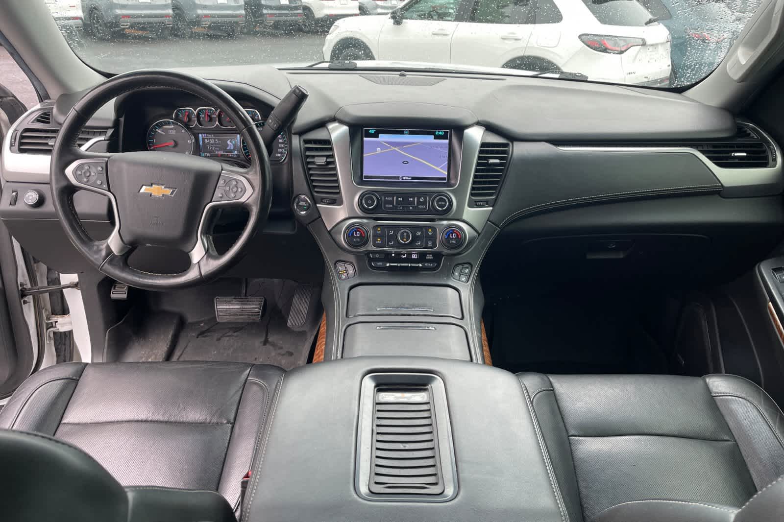 Thumbnail: 2018 Chevrolet Suburban - 3