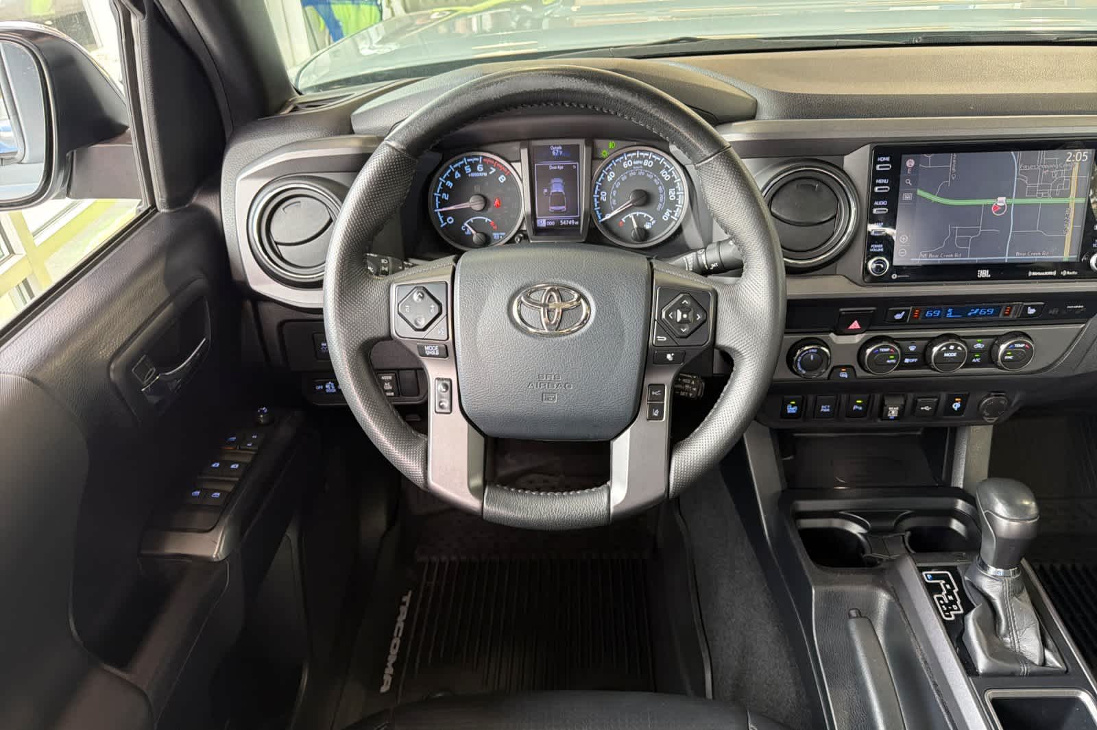 Thumbnail: 2020 Toyota Tacoma - 16