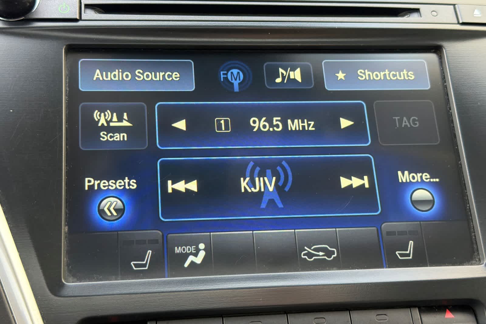 Thumbnail: 2015 Acura MDX - 22