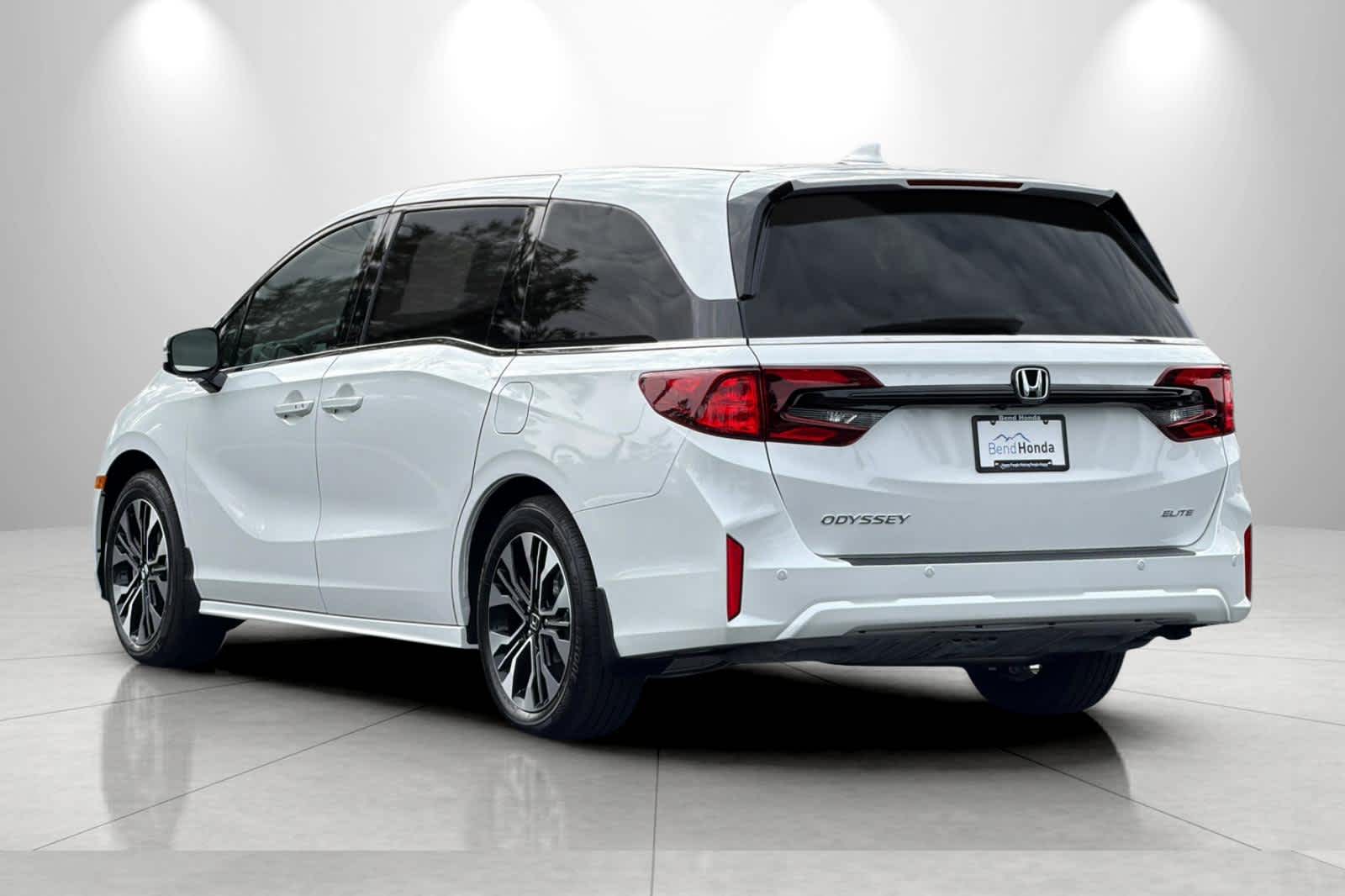 2027 Honda Odyssey Elite - Photo 6