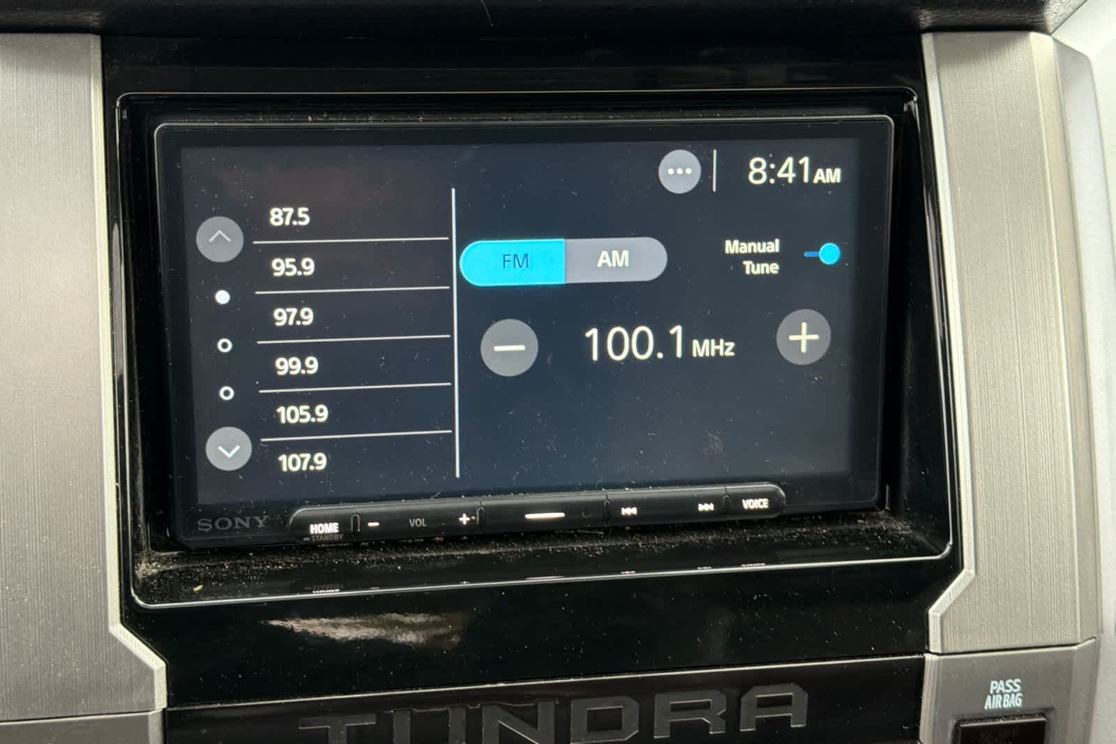 Thumbnail: 2019 Toyota Tundra - 19