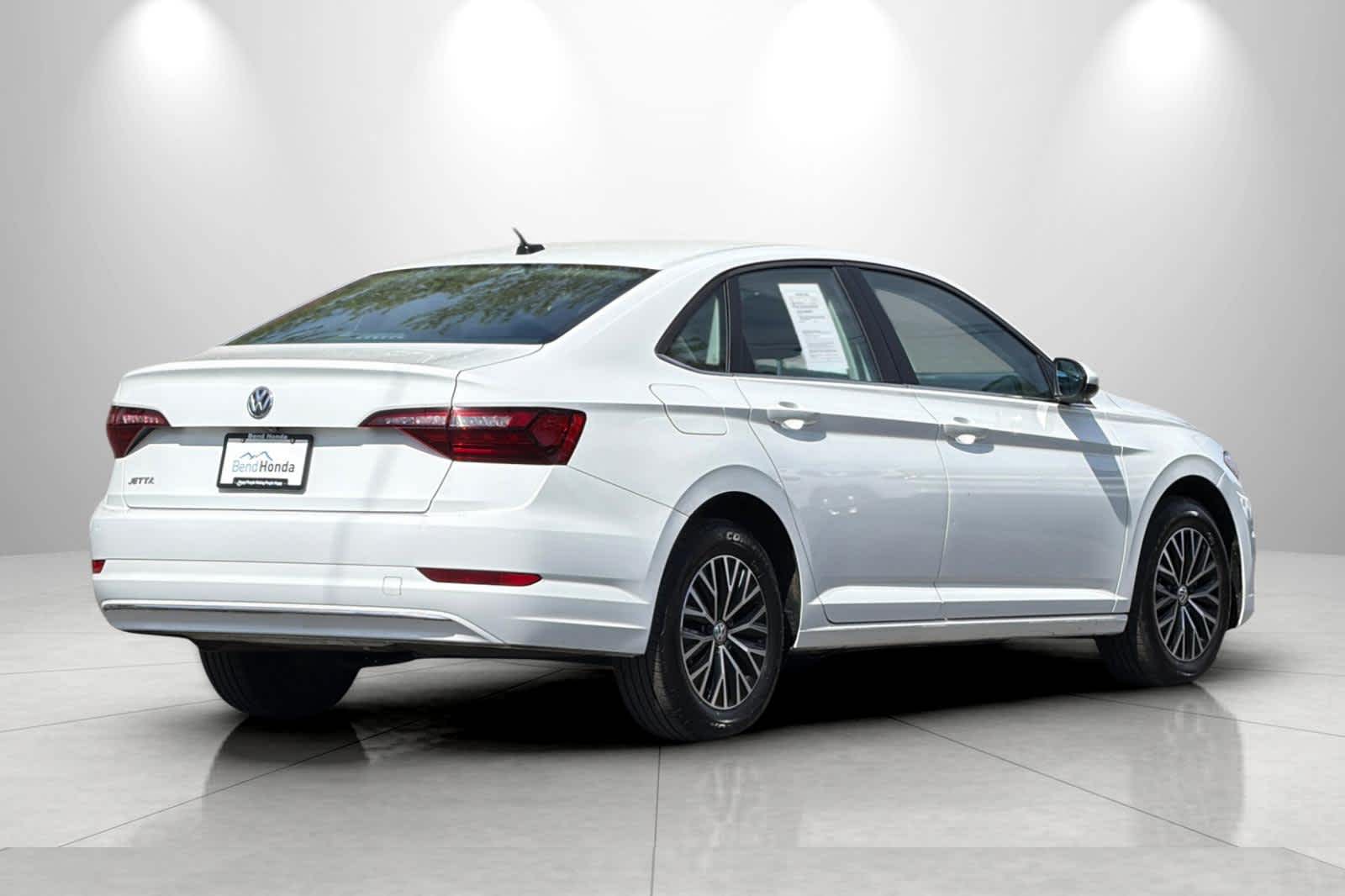 Thumbnail: 2021 Volkswagen Jetta - 2