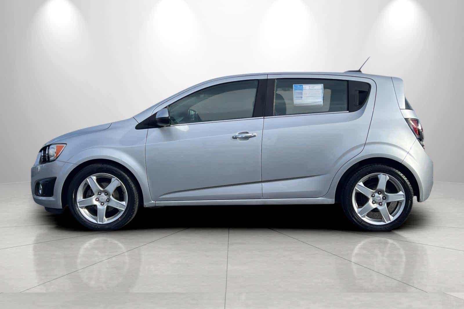 Thumbnail: 2015 Chevrolet Sonic - 5