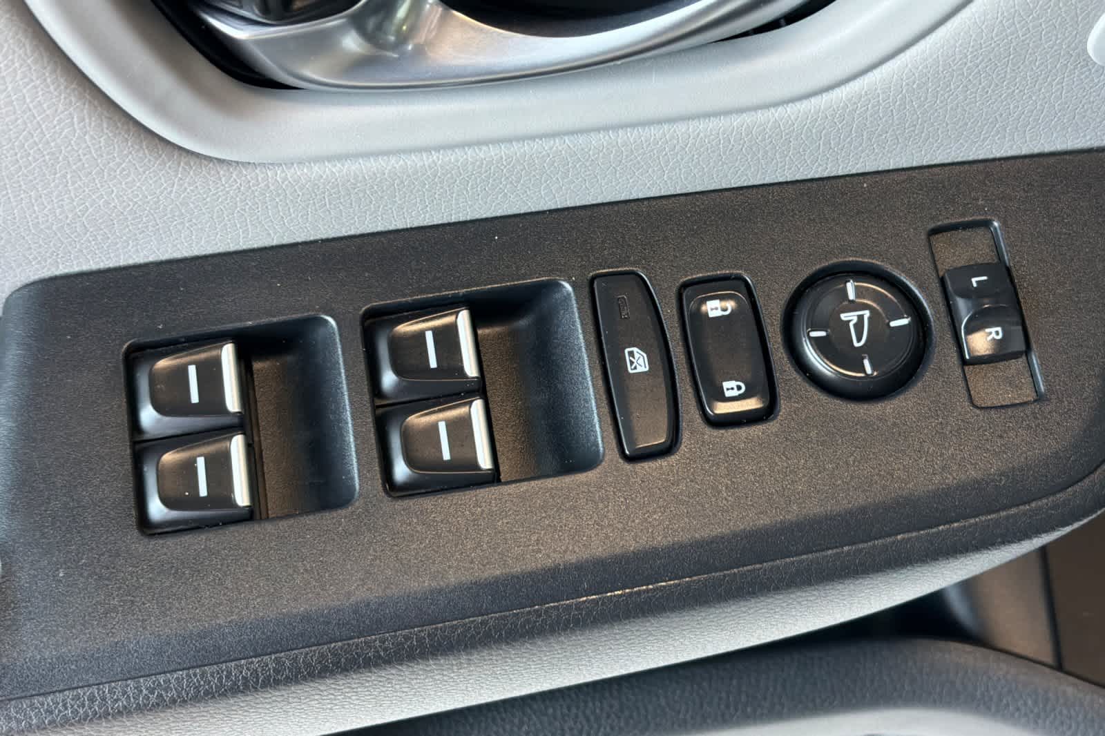 Thumbnail: 2025 Honda Pilot - 15