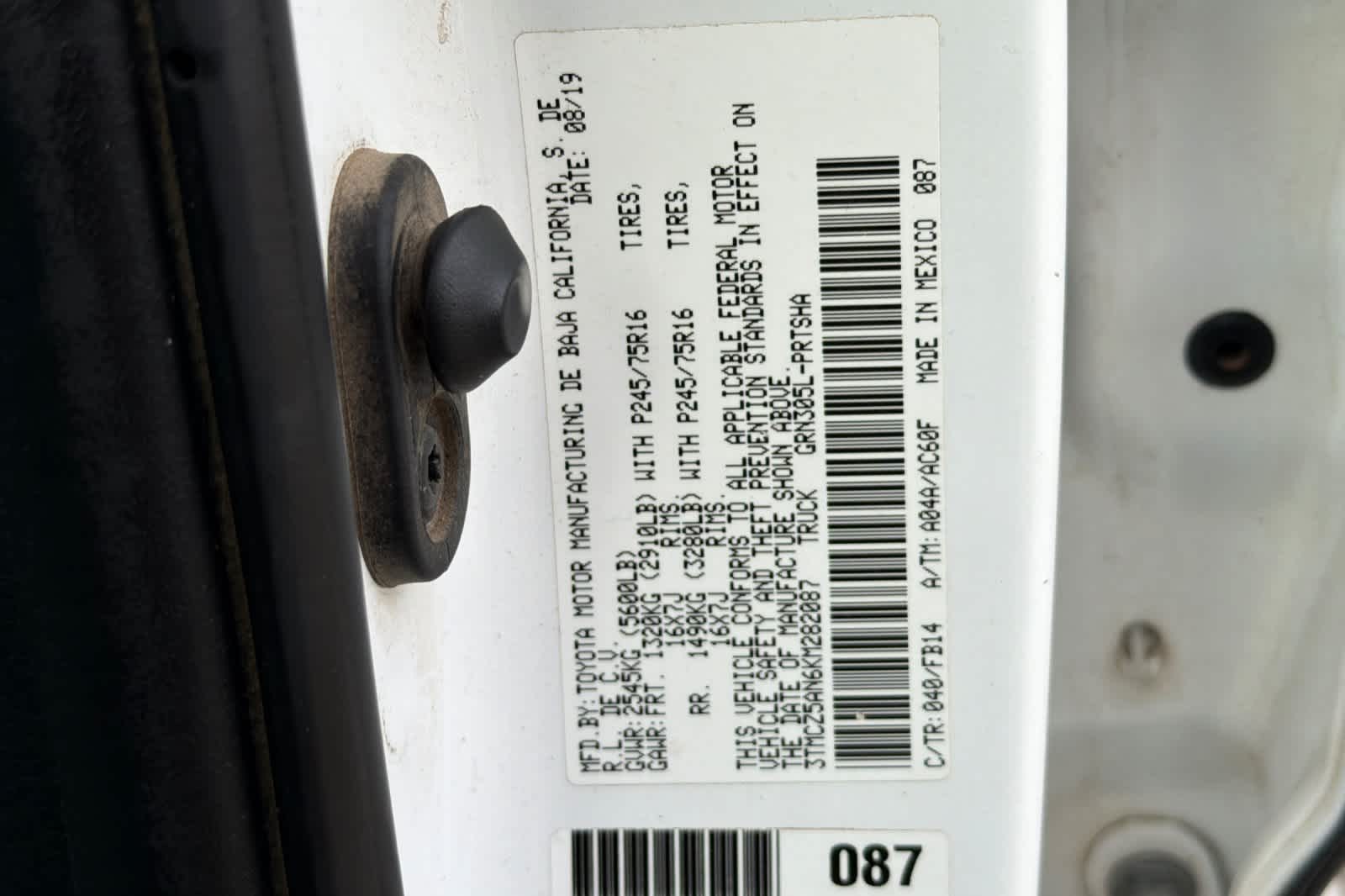 Thumbnail: 2019 Toyota Tacoma - 26