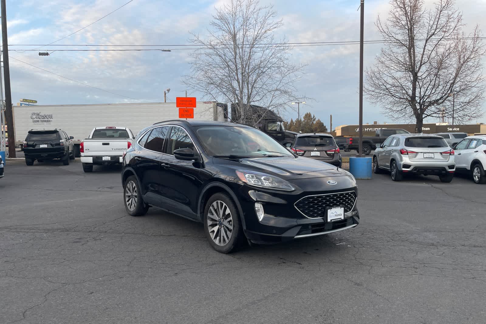 Thumbnail: 2020 Ford Escape - 9