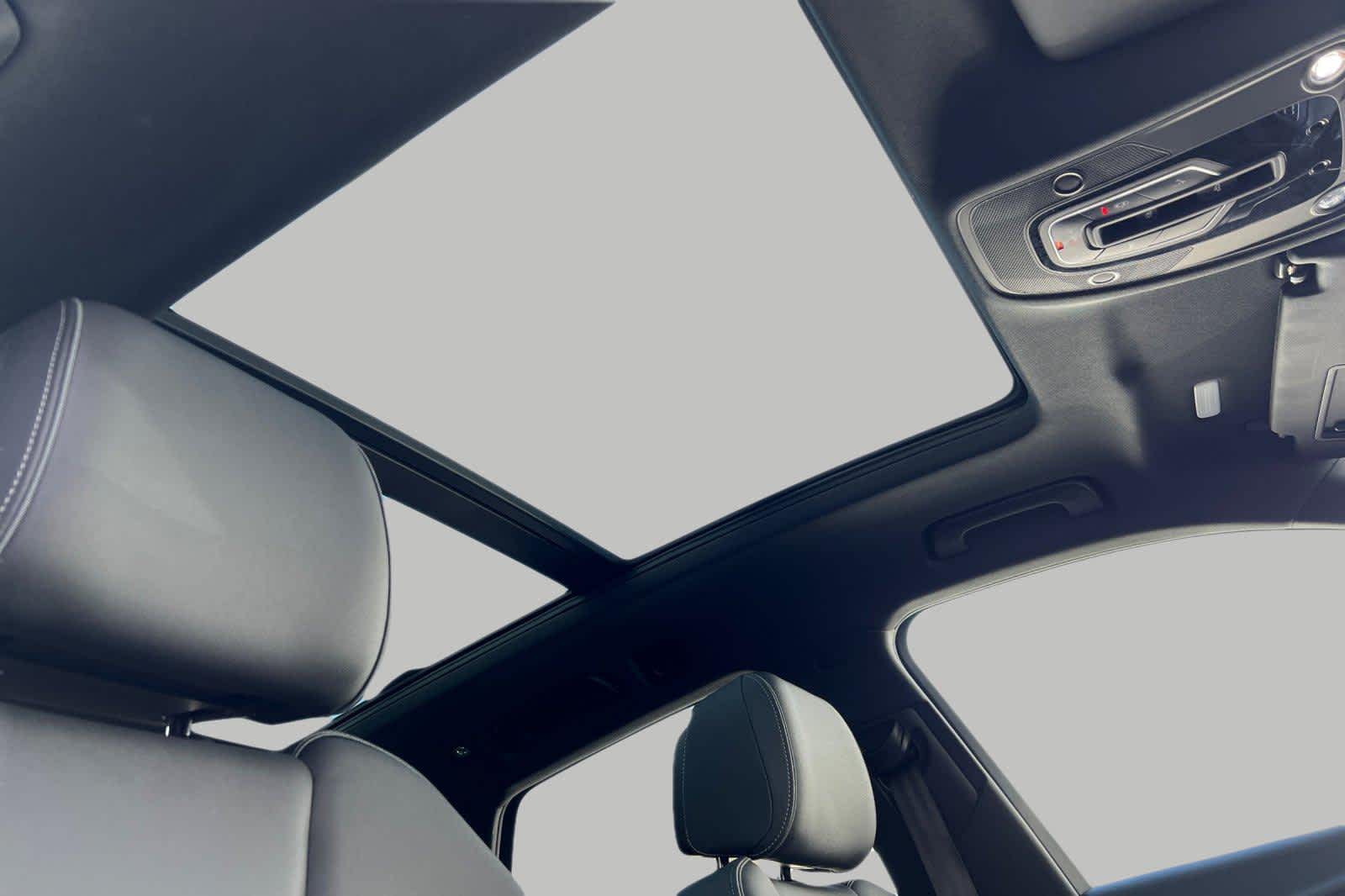 Thumbnail: 2025 Audi Q5 - 19