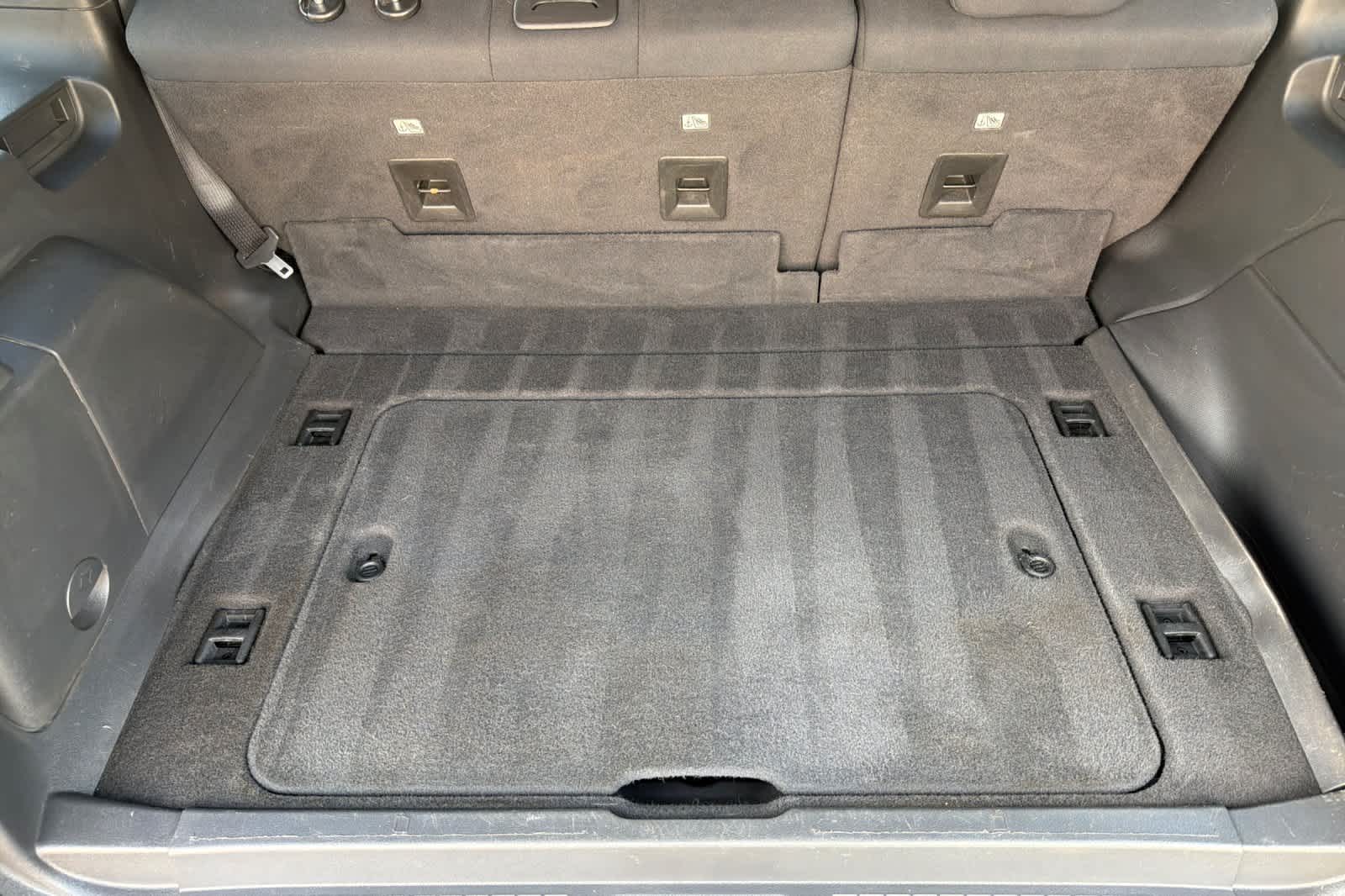 Thumbnail: 2011 Jeep Liberty - 17