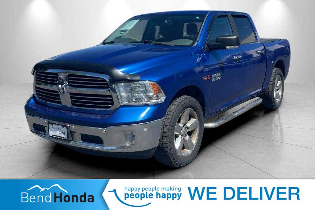 2016 RAM 1500 Big Horn 4x4 Crew Cab 5'7's photo