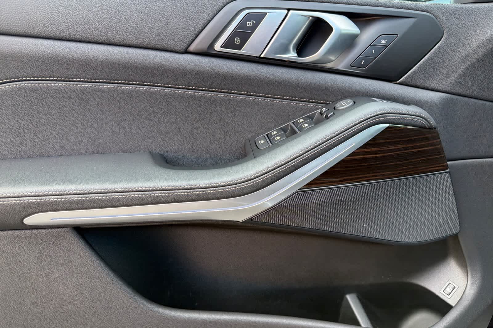 Thumbnail: 2021 BMW X5 - 14