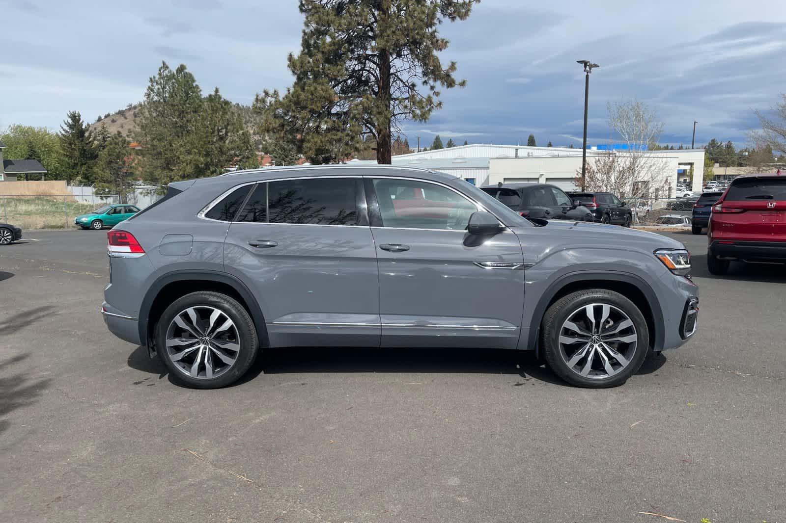 Thumbnail: 2021 Volkswagen Atlas - 6