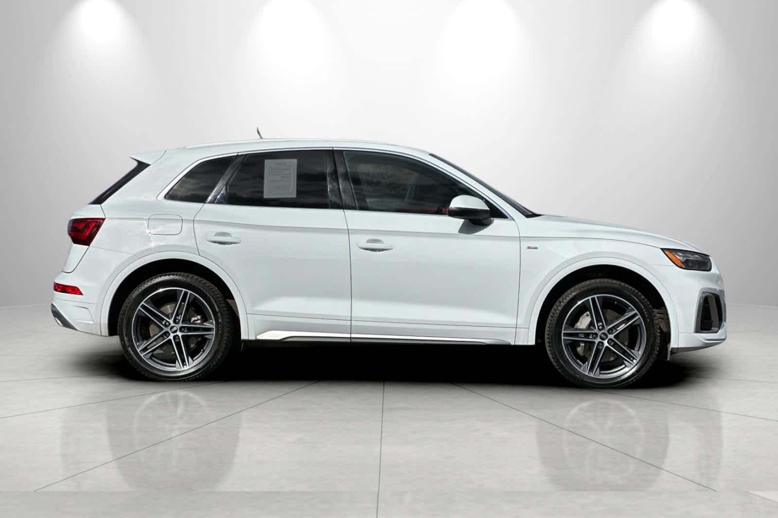 Thumbnail: 2021 Audi Q5 - 8