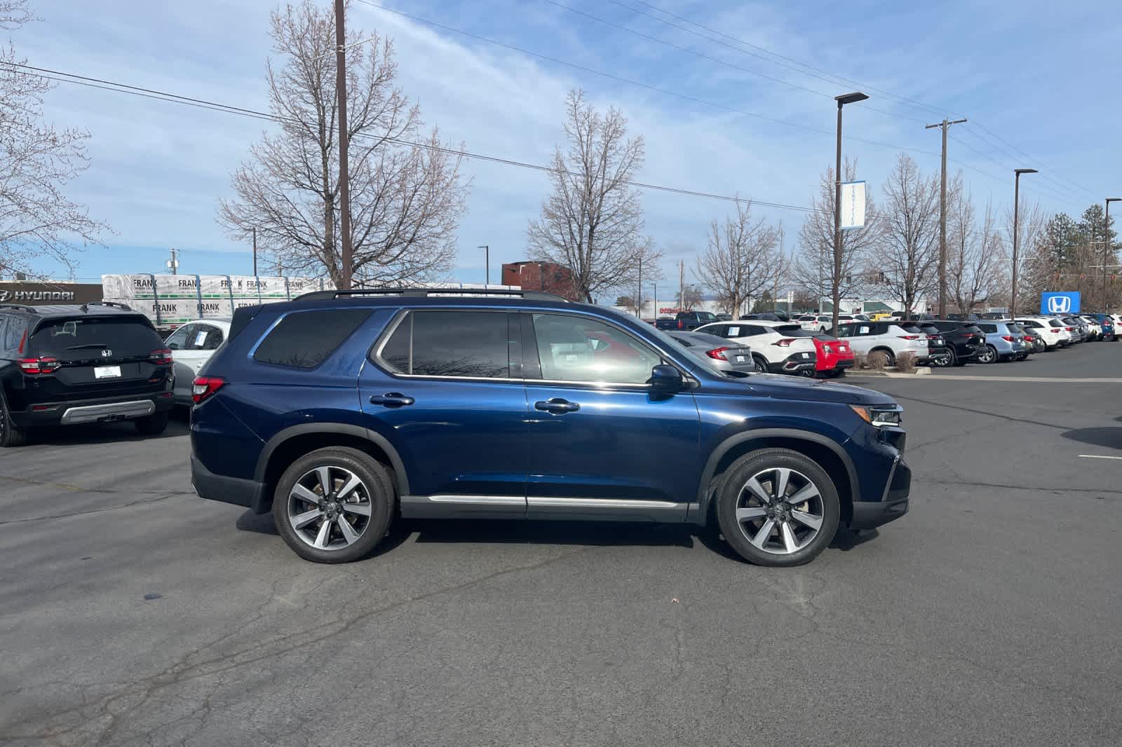 Thumbnail: 2023 Honda Pilot - 8