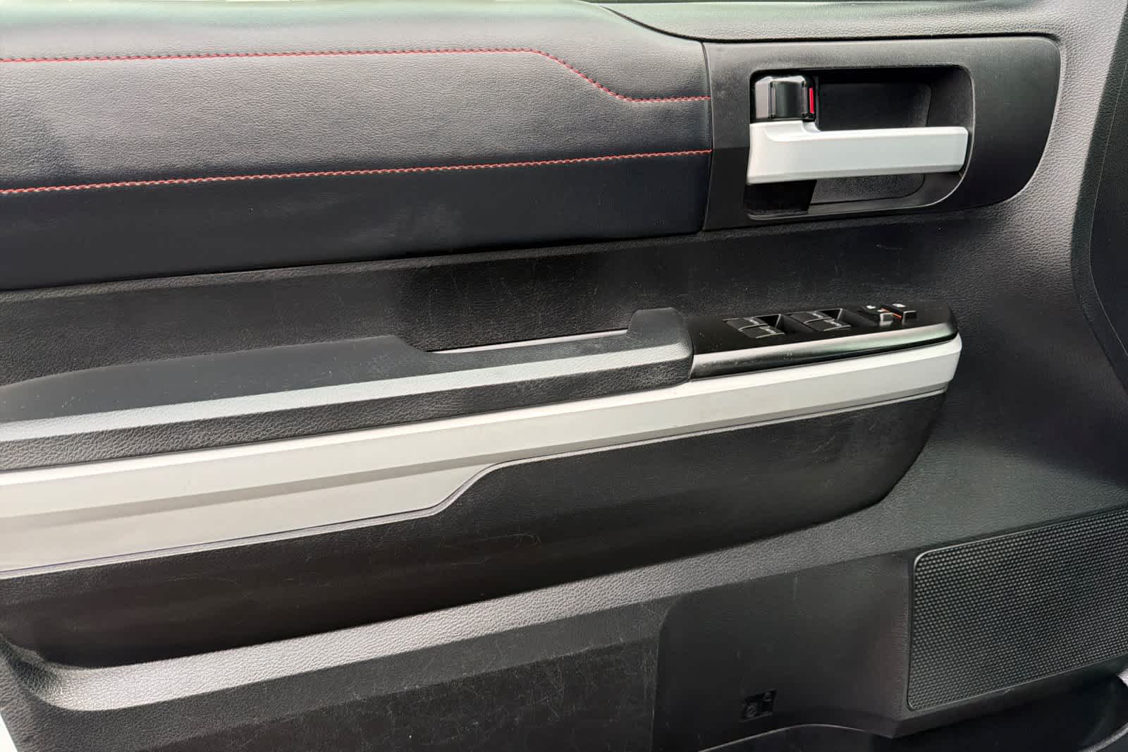 Thumbnail: 2019 Toyota Tundra - 14