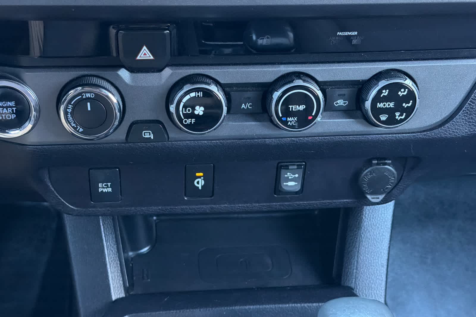 Thumbnail: 2017 Toyota Tacoma - 22