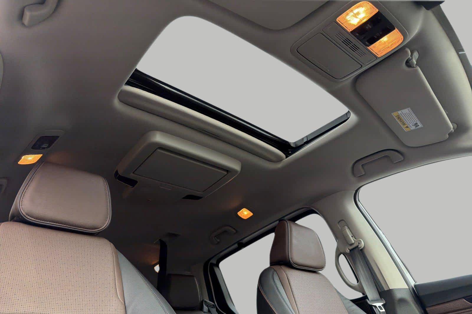 2027 Honda Odyssey Elite - Photo 21