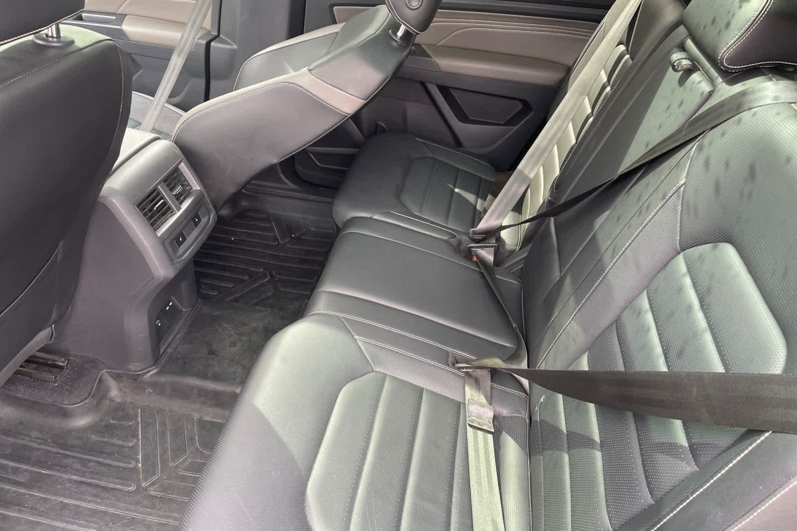 Thumbnail: 2021 Volkswagen Atlas - 10