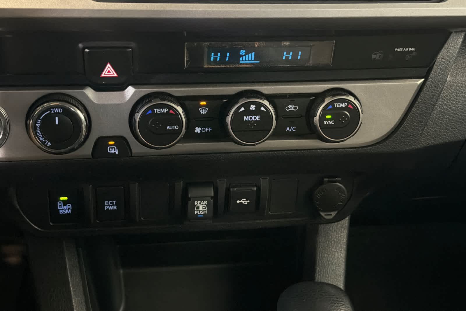 Thumbnail: 2023 Toyota Tacoma - 21