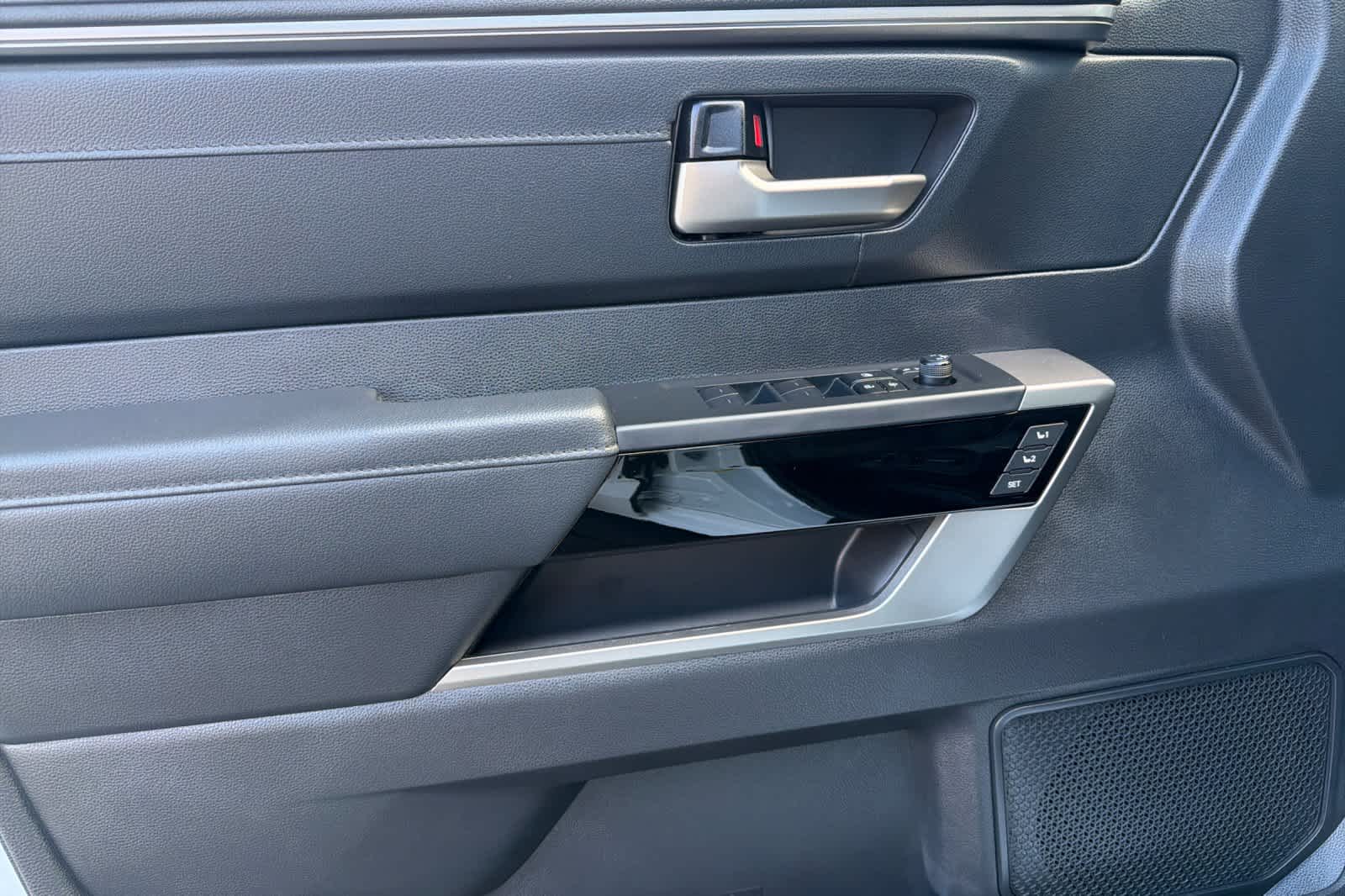 Thumbnail: 2024 Toyota Tundra - 14