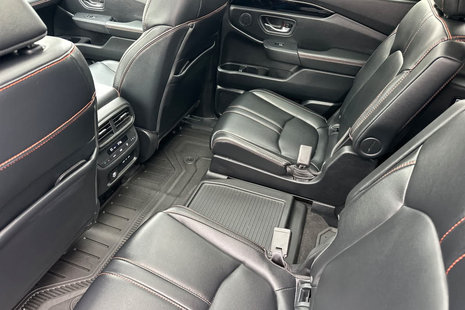 Thumbnail: 2024 Honda Pilot - 4