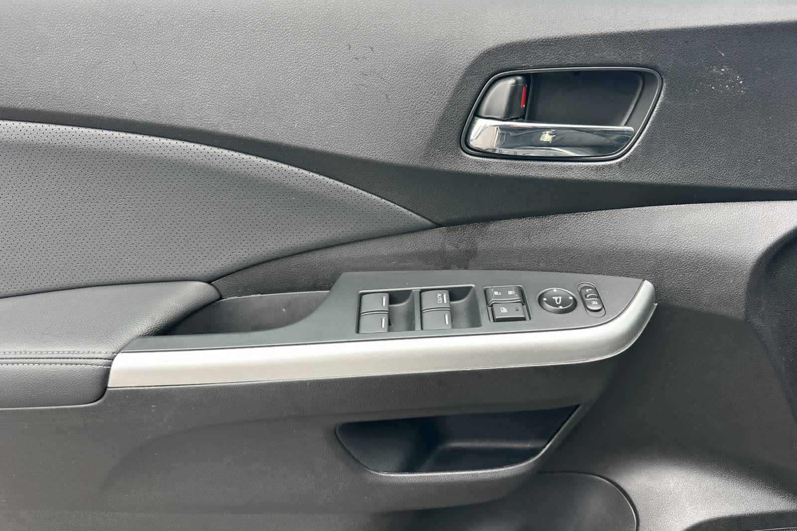 Thumbnail: 2016 Honda CR-V - 14