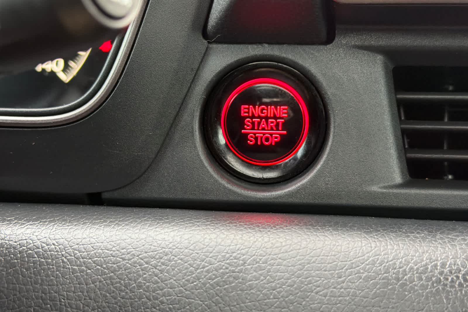 Thumbnail: 2024 Honda Pilot - 25