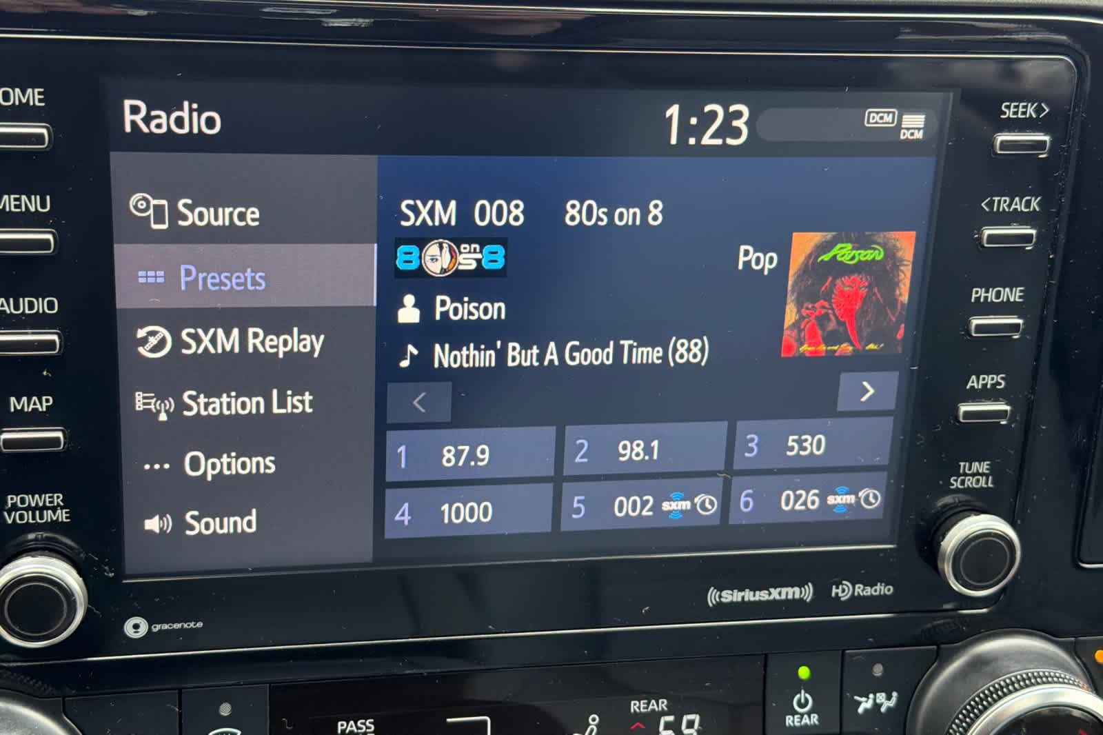 Thumbnail: 2022 Toyota Highlander - 21