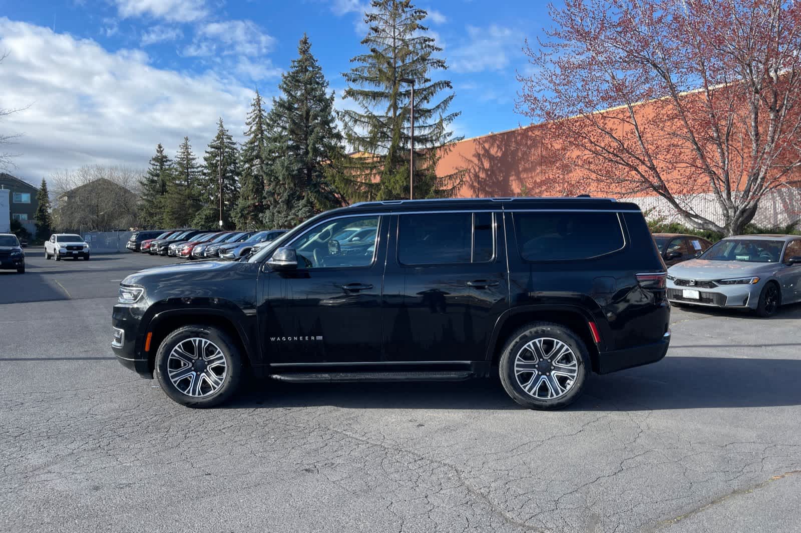 Thumbnail: 2024 Jeep Wagoneer - 2