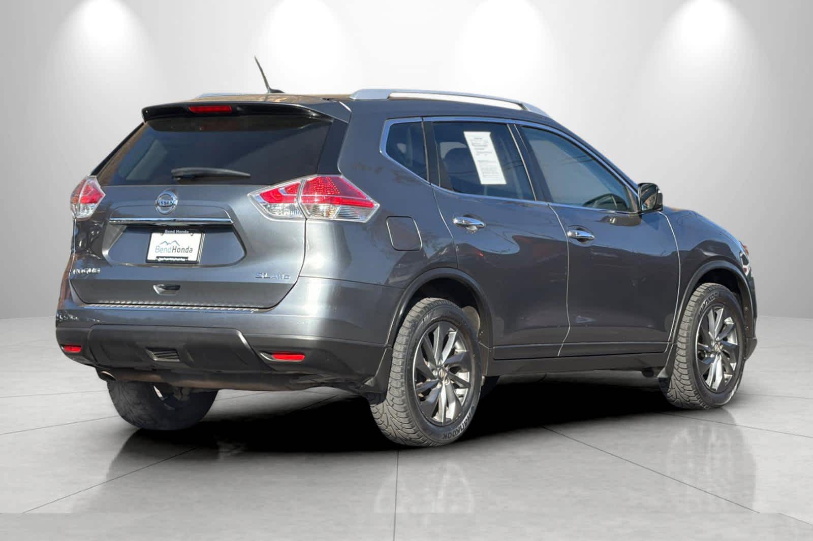 Thumbnail: 2016 Nissan Rogue - 2