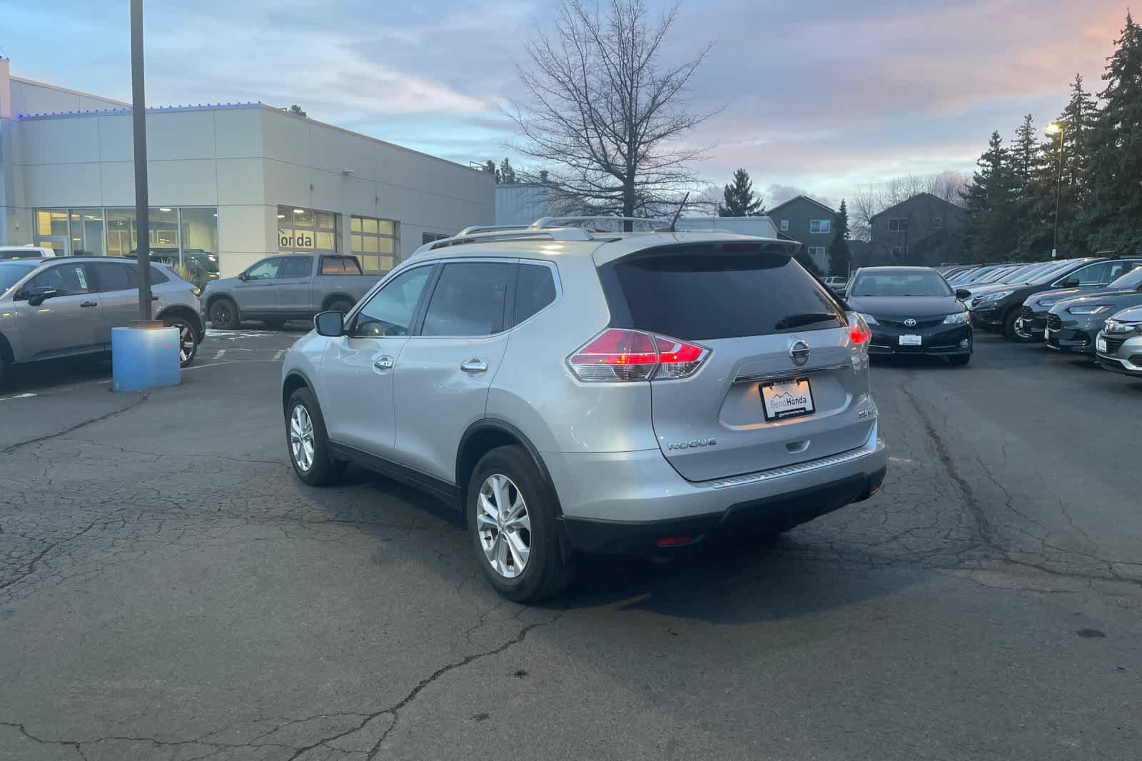 Thumbnail: 2016 Nissan Rogue - 6