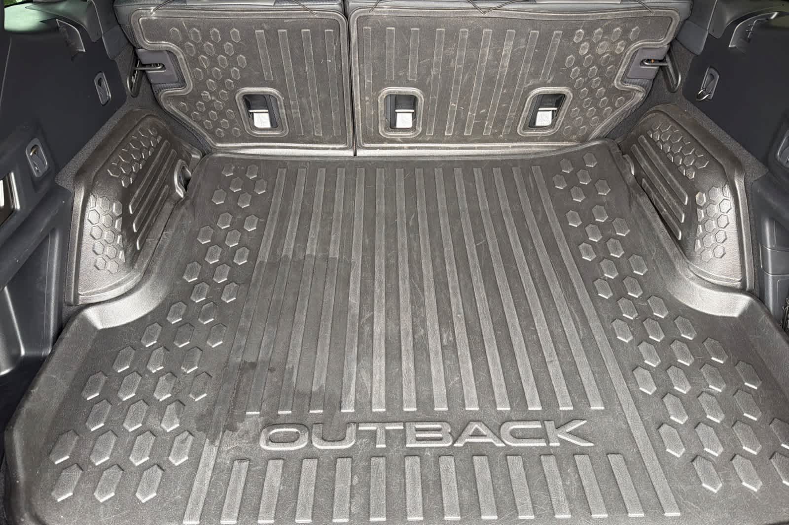 Thumbnail: 2022 Subaru Outback - 17