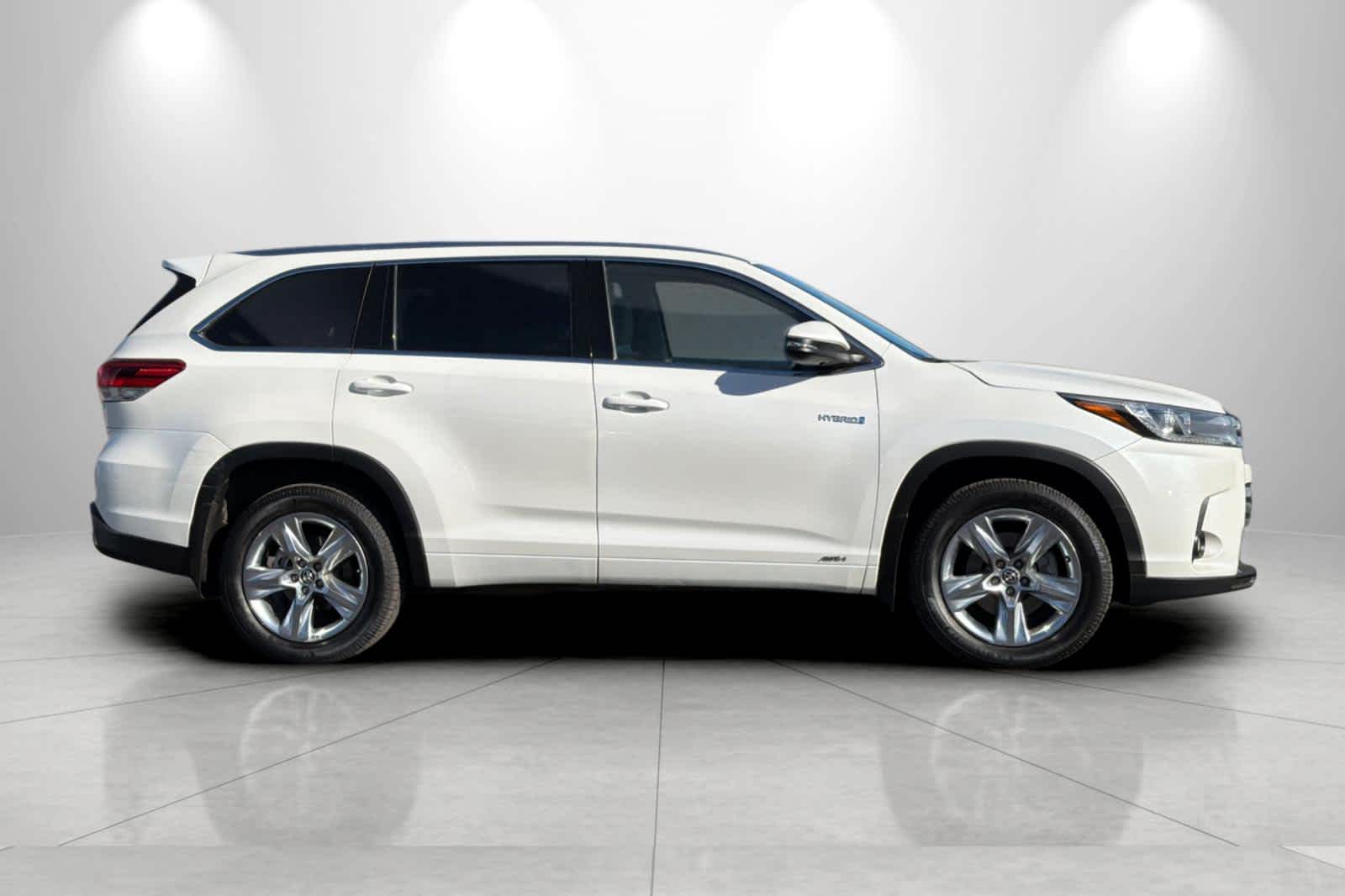 2017 Toyota Highlander Limited - Photo 8