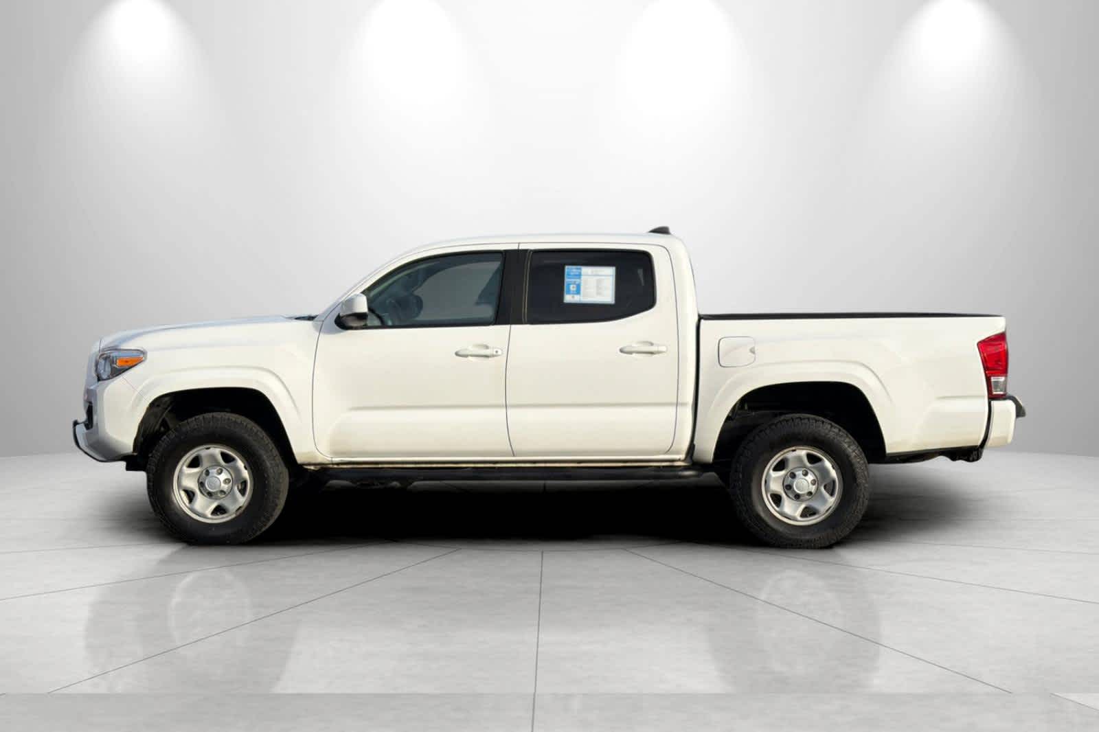 Thumbnail: 2019 Toyota Tacoma - 5