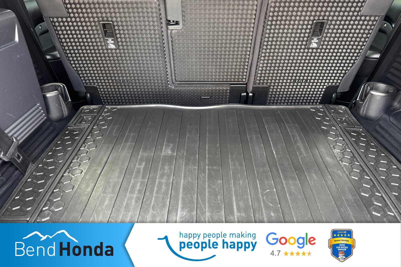 Thumbnail: 2021 Land Rover Defender - 17