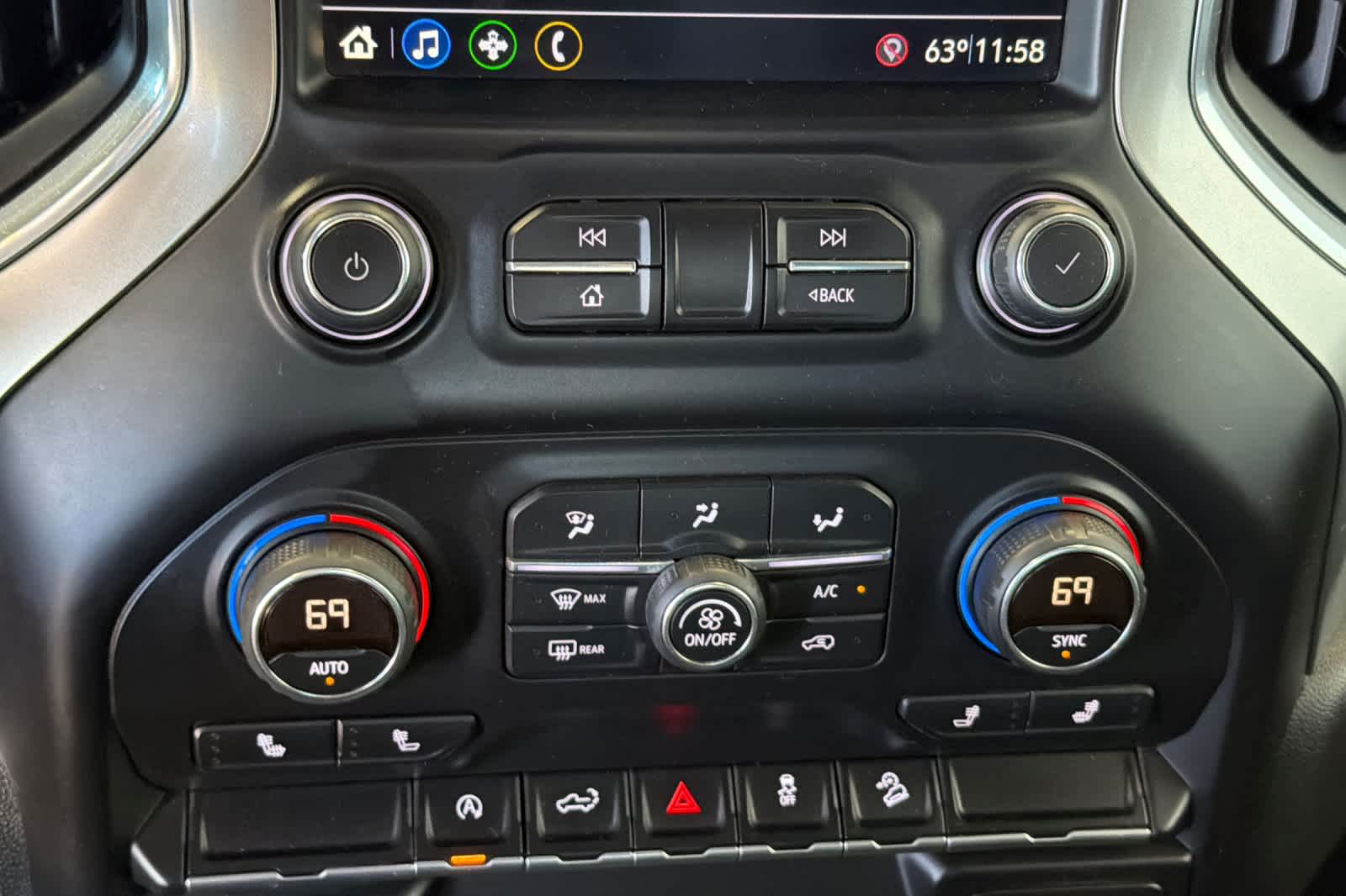 Thumbnail: 2019 Chevrolet Silverado 1500 - 20