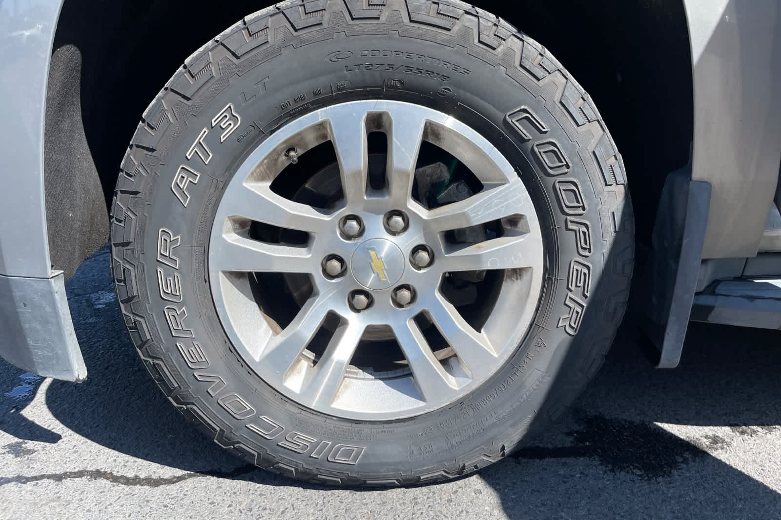 Thumbnail: 2017 Chevrolet Tahoe - 15