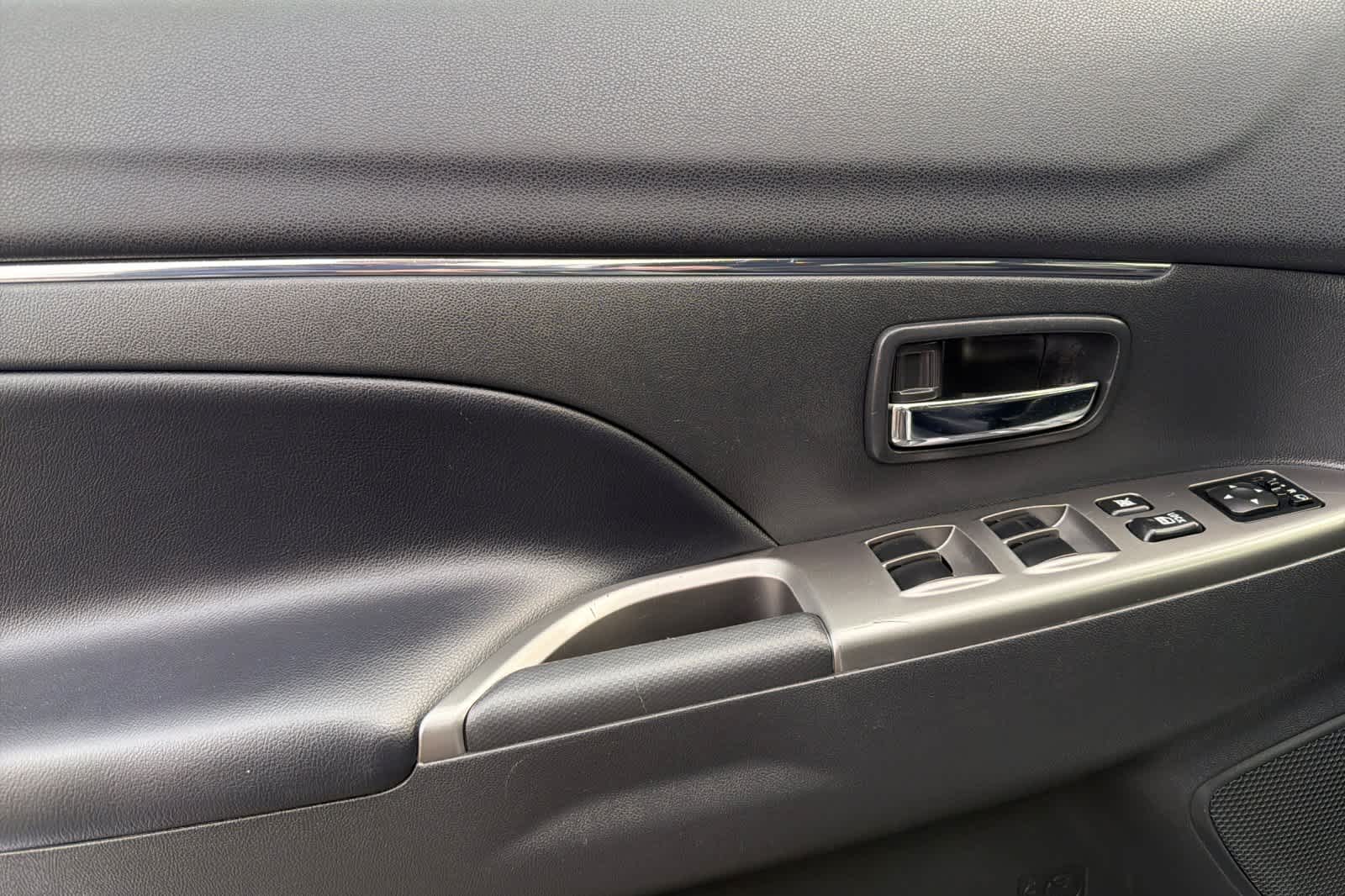 Thumbnail: 2024 Mitsubishi Outlander Sport - 14