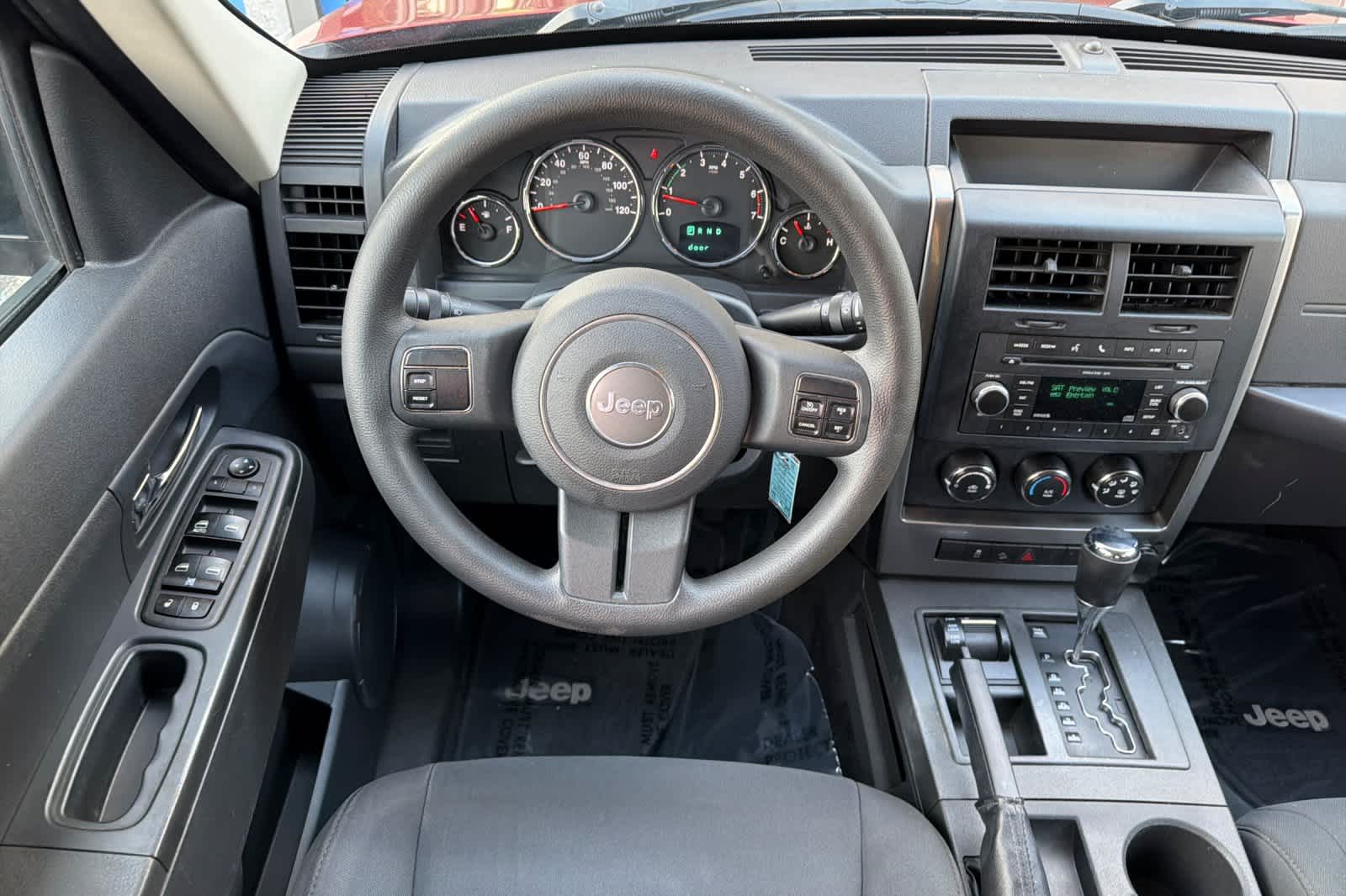 Thumbnail: 2011 Jeep Liberty - 16